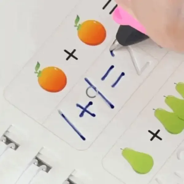 عرض مجموعة الكتب والأقلام السحرية